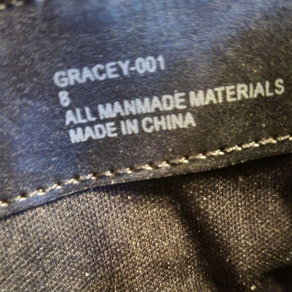 Charlotte Russe, Womans 8 | Black With Floral Lace Embroidery Design - Picture 4 of 5